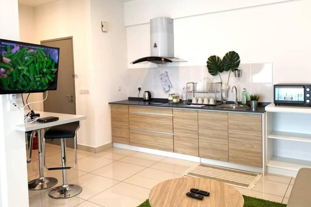 Zy Studio @ Evo Soho Bangi Astro Wifi Netflix Экстерьер фото